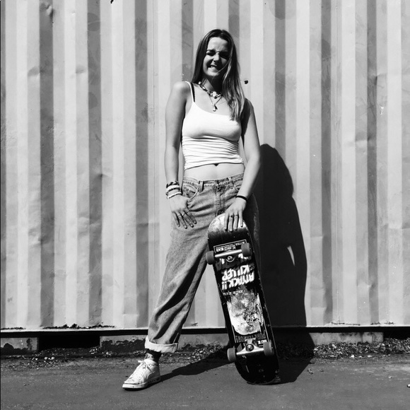 Meet your Posher, Sonja - Picture 1 of 1